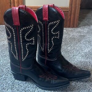 FRYE Daisy Duke cowboy boots 8